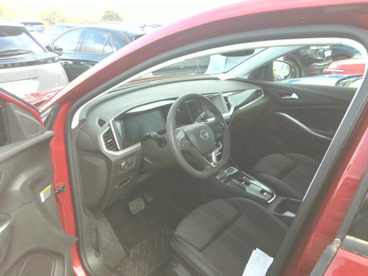 Foto Opel Grandland PHEV 3
