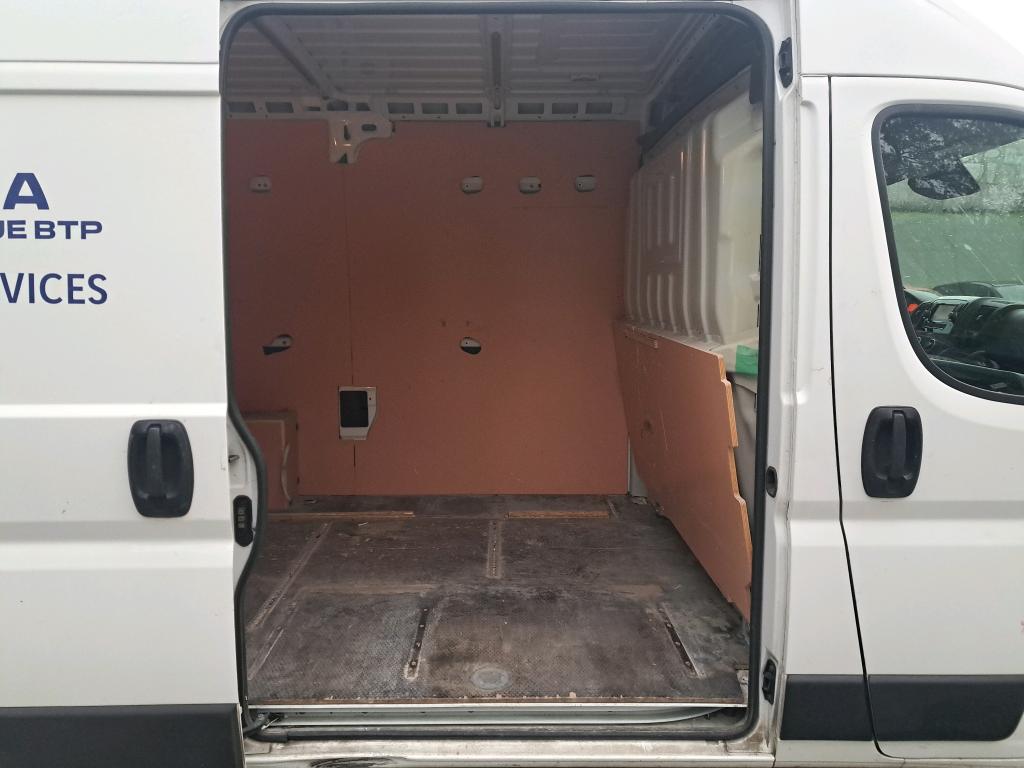 Peugeot BOXER TOLE 335 L2H2 BLUEHDI 120 S&S ASPHALT 2021