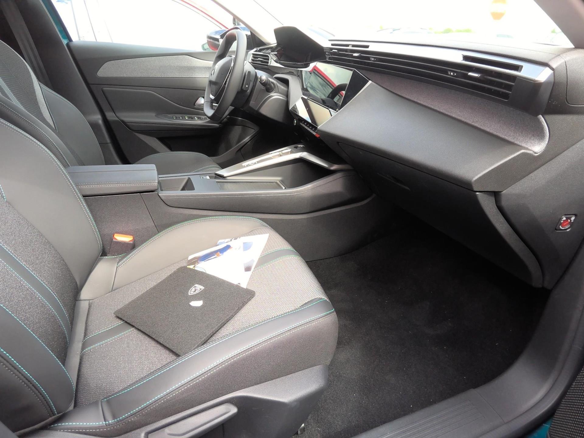 Peugeot 308 BlueHDi 130ch S&S EAT8 Allure 2025