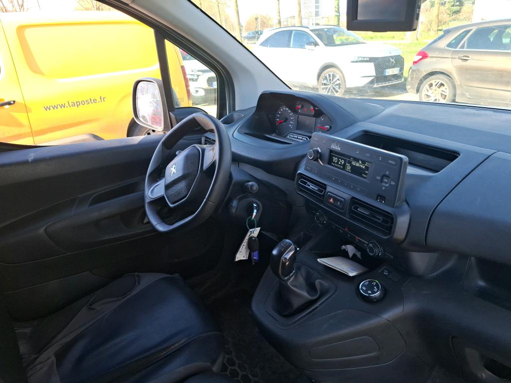 Peugeot PARTNER FOURGON STANDARD 650 KG BLUEHDI 100 S&S BVM5 PREMIUM 2021