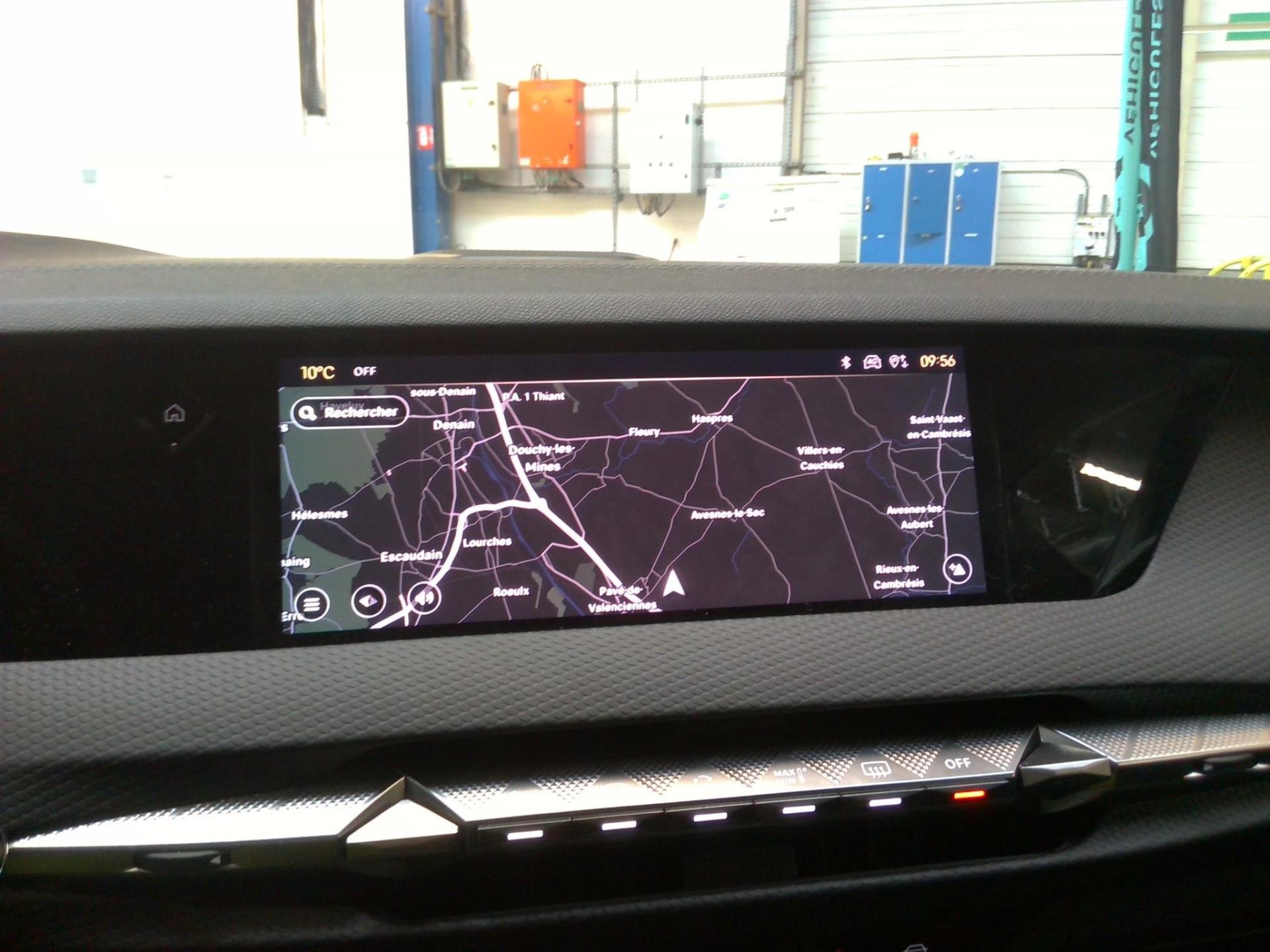 DS DS 4 Hybride E-Tense 225 EAT8 Cross Trocadero 2022