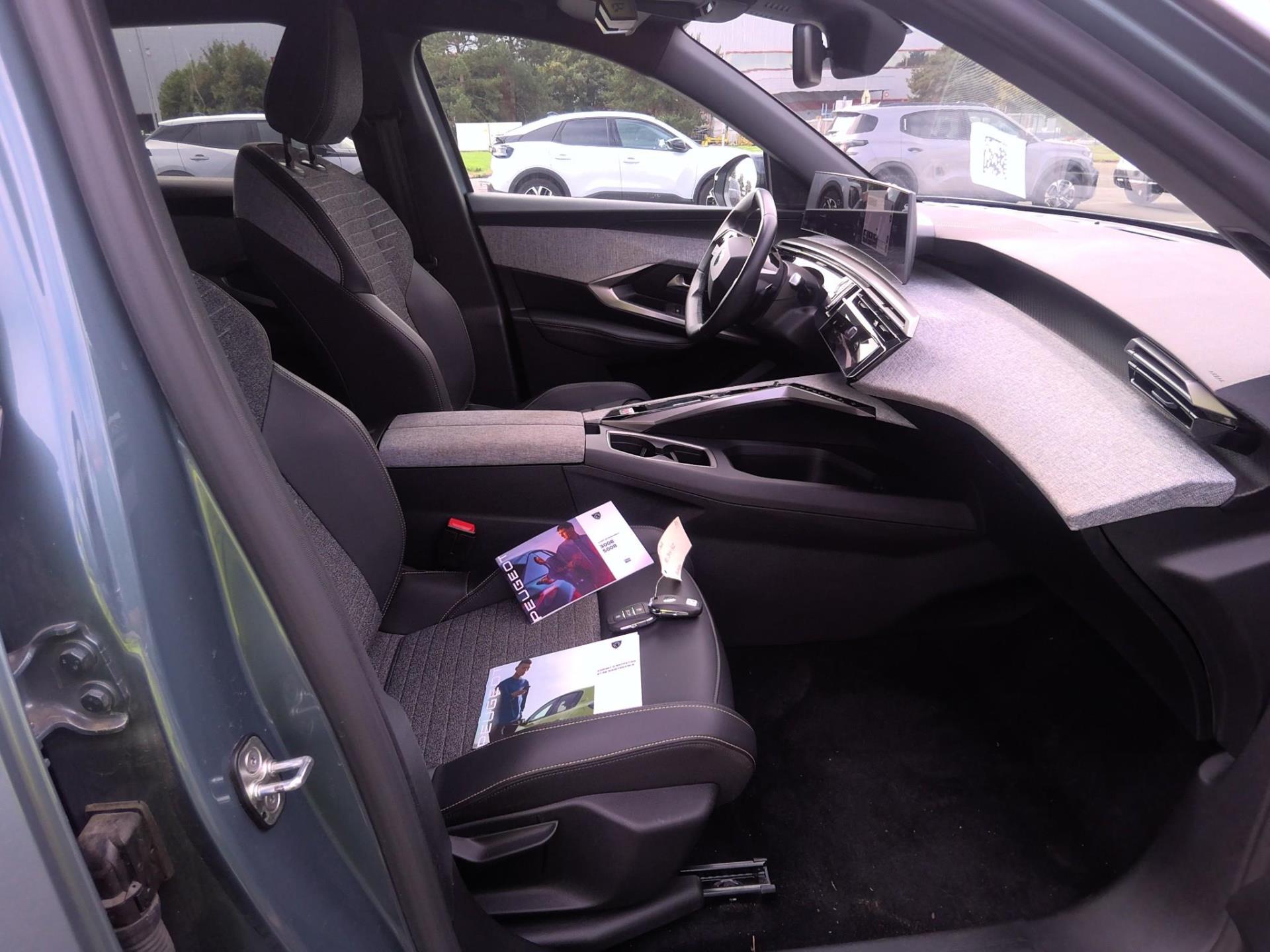 Peugeot 3008 Electrique 210 ch 73 kWh Allure 2025