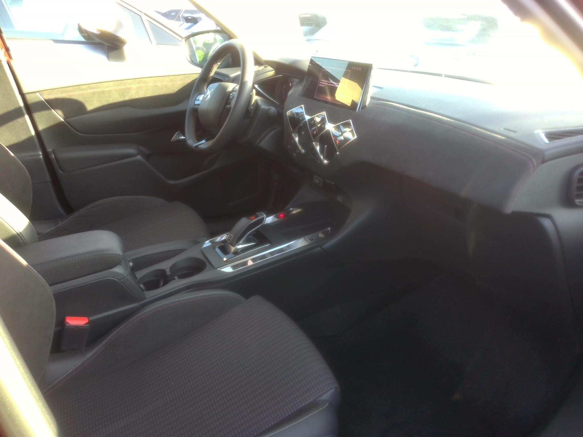 DS DS 3 PureTech 130 EAT8 Performance Line 2024