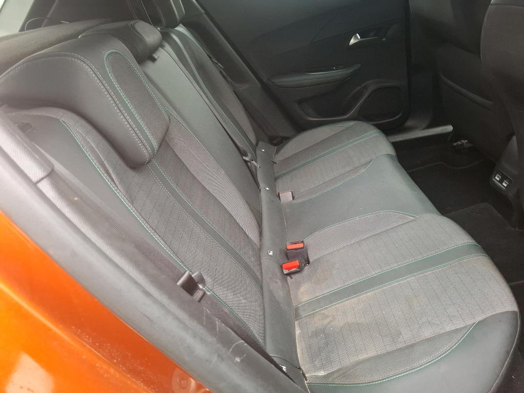 Peugeot 2008 BlueHDi 130 S&S EAT8 Allure 2022