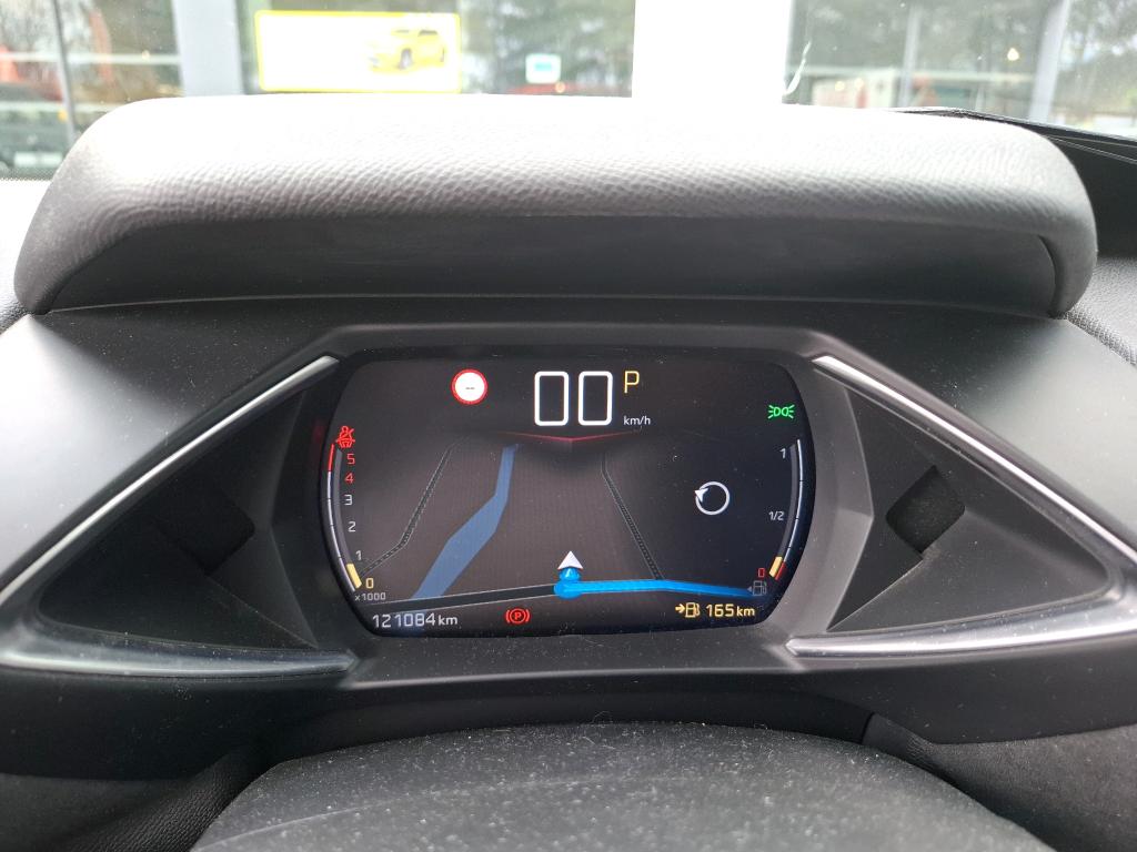 DS DS3 Crossback BlueHDi 130 EAT8 Performance Line+ 2022