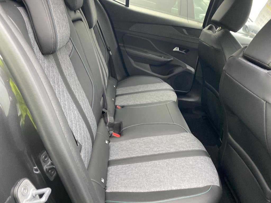 Peugeot 408 PHEV 225 e-EAT8 Allure Pack 2023