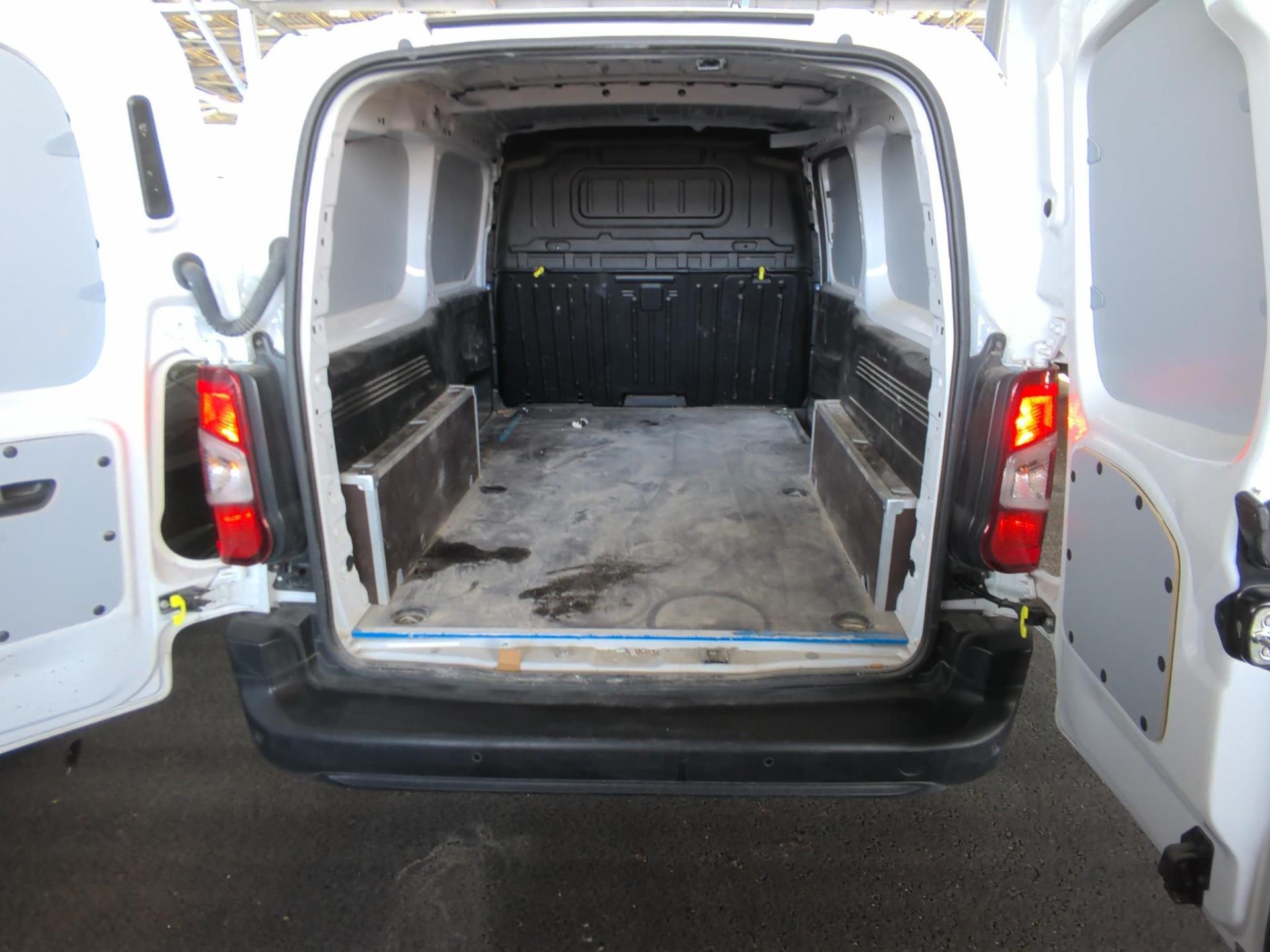 Citroen BERLINGO VAN TAILLE XL 950KG BLUEHDI 100 S&S BVM6 2024