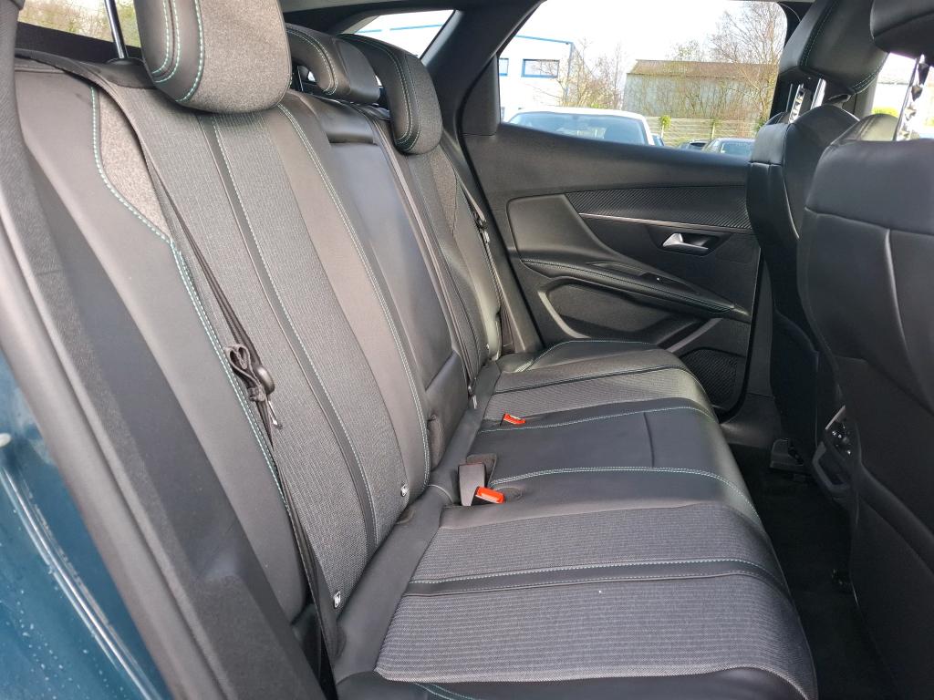 Peugeot 3008 Hybrid 225 e-EAT8 Allure 2022