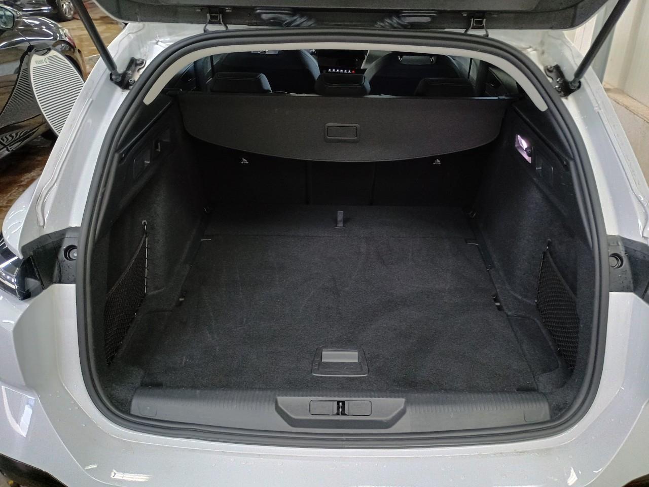 Peugeot 308 III
