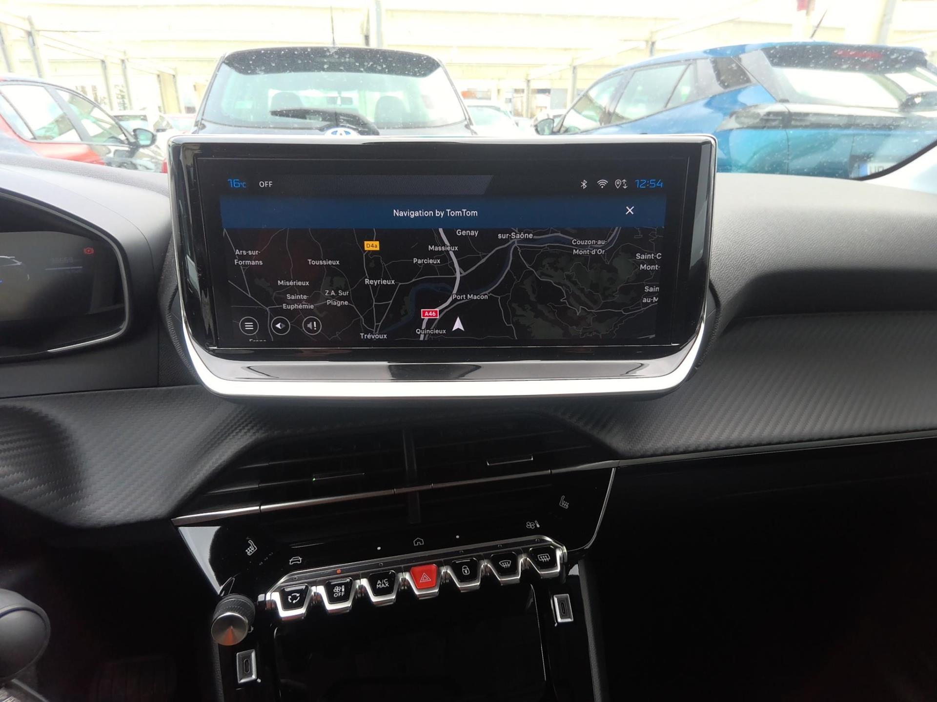 Peugeot 208 Hybrid 100 e-DCS6 Allure 2024