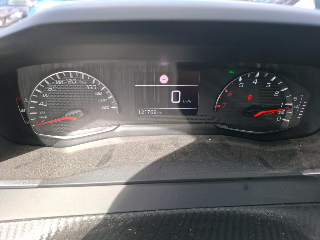 Peugeot 2008 BlueHDi 110 S&S BVM6 Active Business 2021