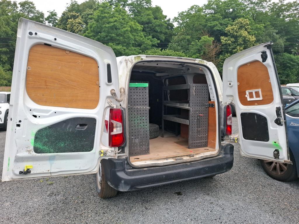 Peugeot PARTNER FOURGON STANDARD 1000 KG BLUEHDI 100 S&S BVM5 ASPHALT 2020