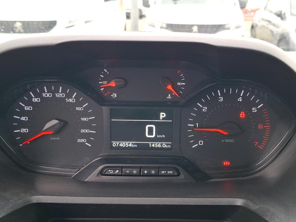 Peugeot PARTNER FOURGON STANDARD 650 KG BLUEHDI 130 S&S EAT8 ASPHALT 2021