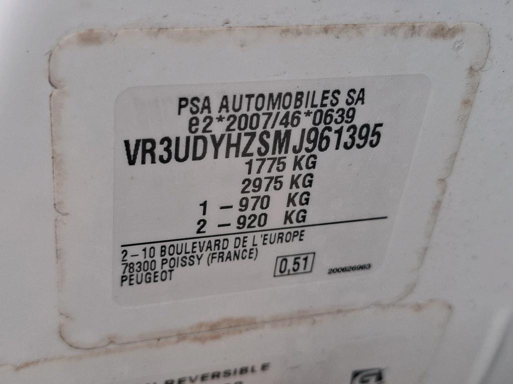 Peugeot 2008 BlueHDi 130 S&S EAT8 Allure 2022