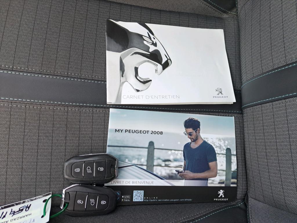Peugeot 2008 PureTech 130 S&S EAT8 Allure Business 2021