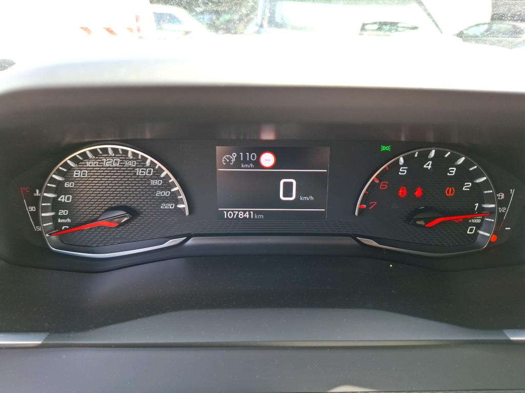 Peugeot 2008 BlueHDi 110 S&S BVM6 Active Business 2021