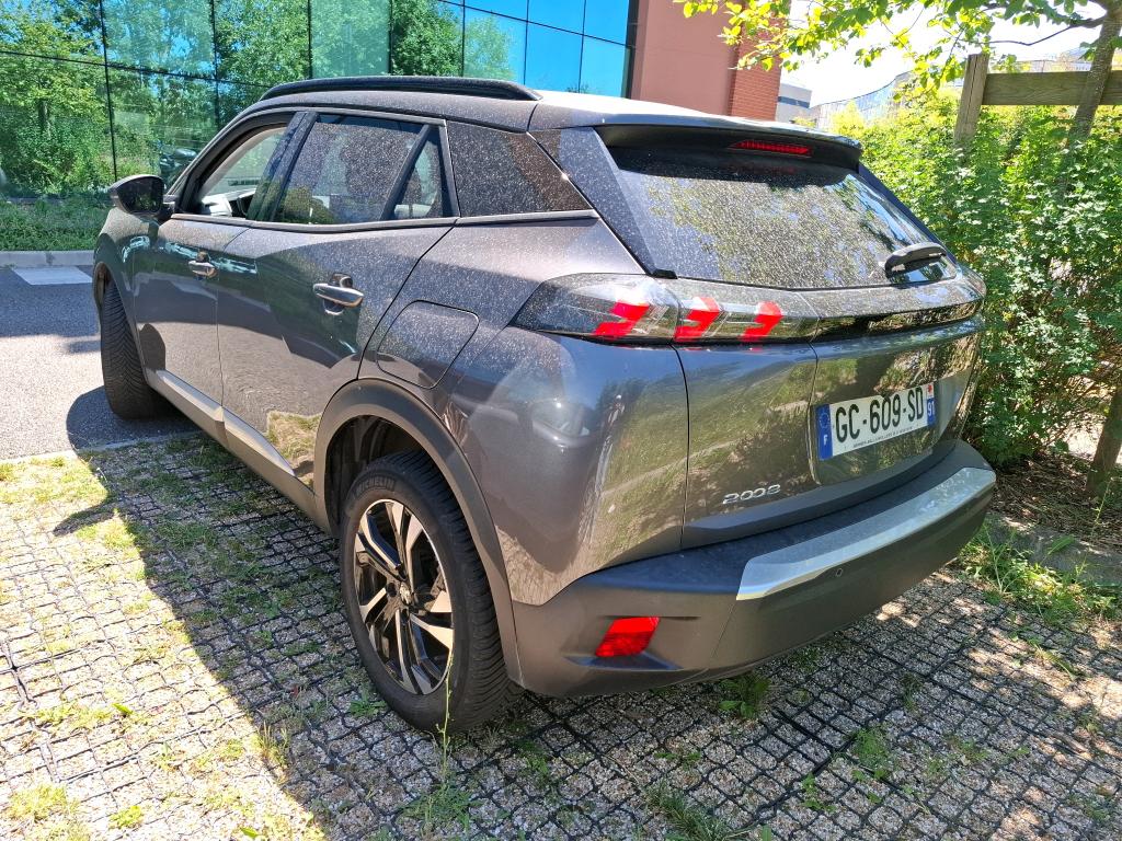 Peugeot 2008 BlueHDi 130 S&S EAT8 Allure Business 2021
