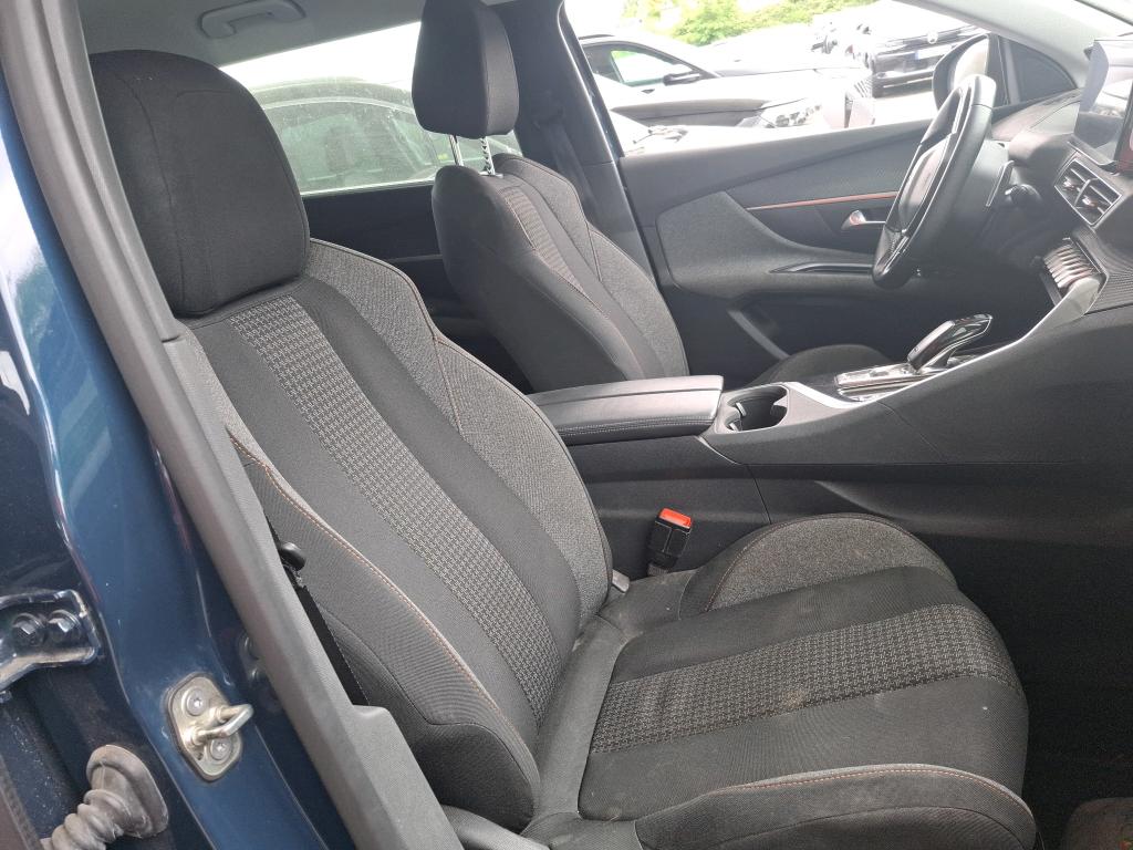 Peugeot 5008 BlueHDi 130ch S&S EAT8 Active Pack 2022
