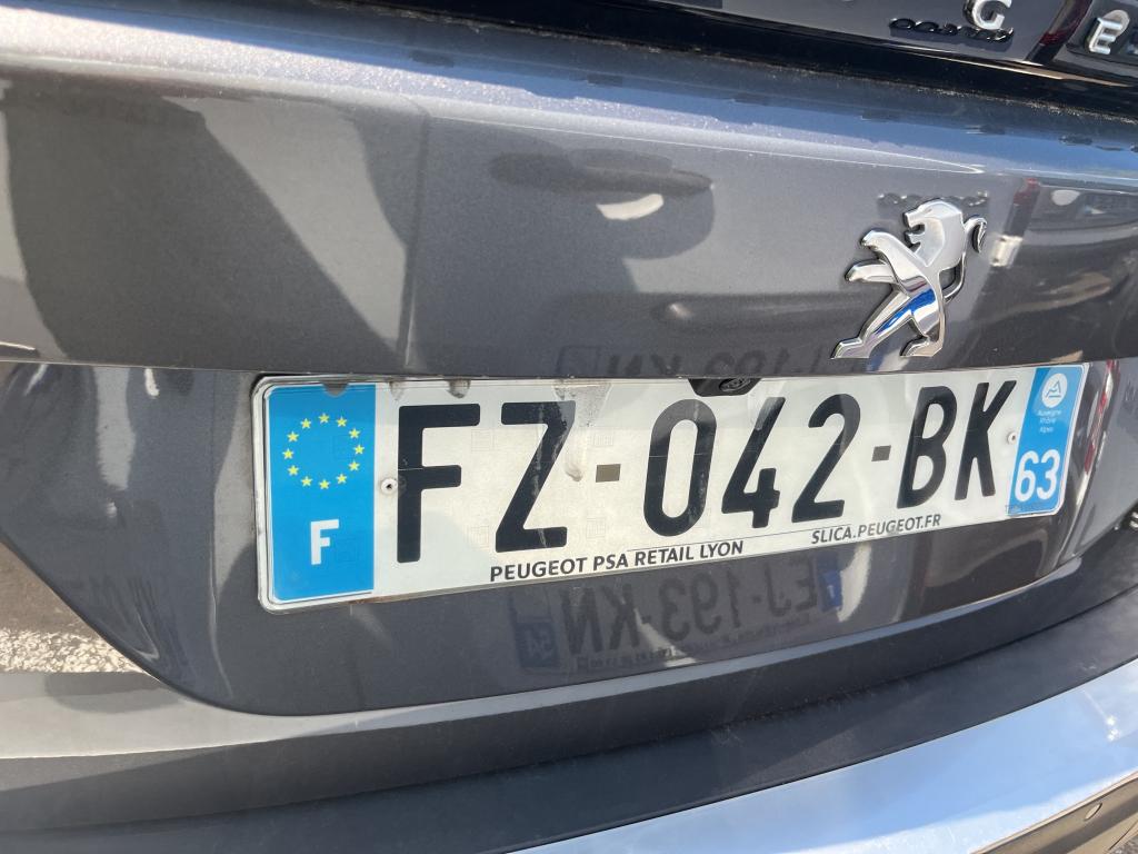 Peugeot 2008 BlueHDi 130 S&S EAT8 Allure 2021