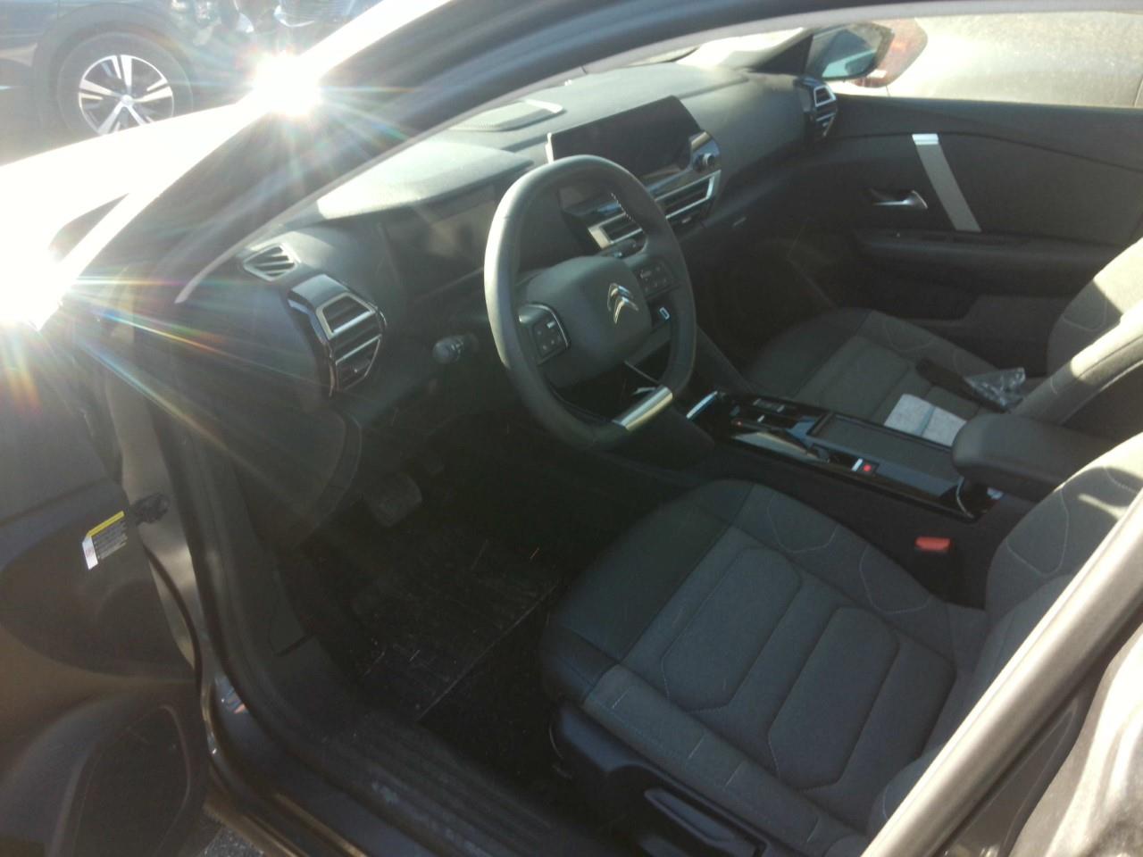 Foto Citroën C4 X 3