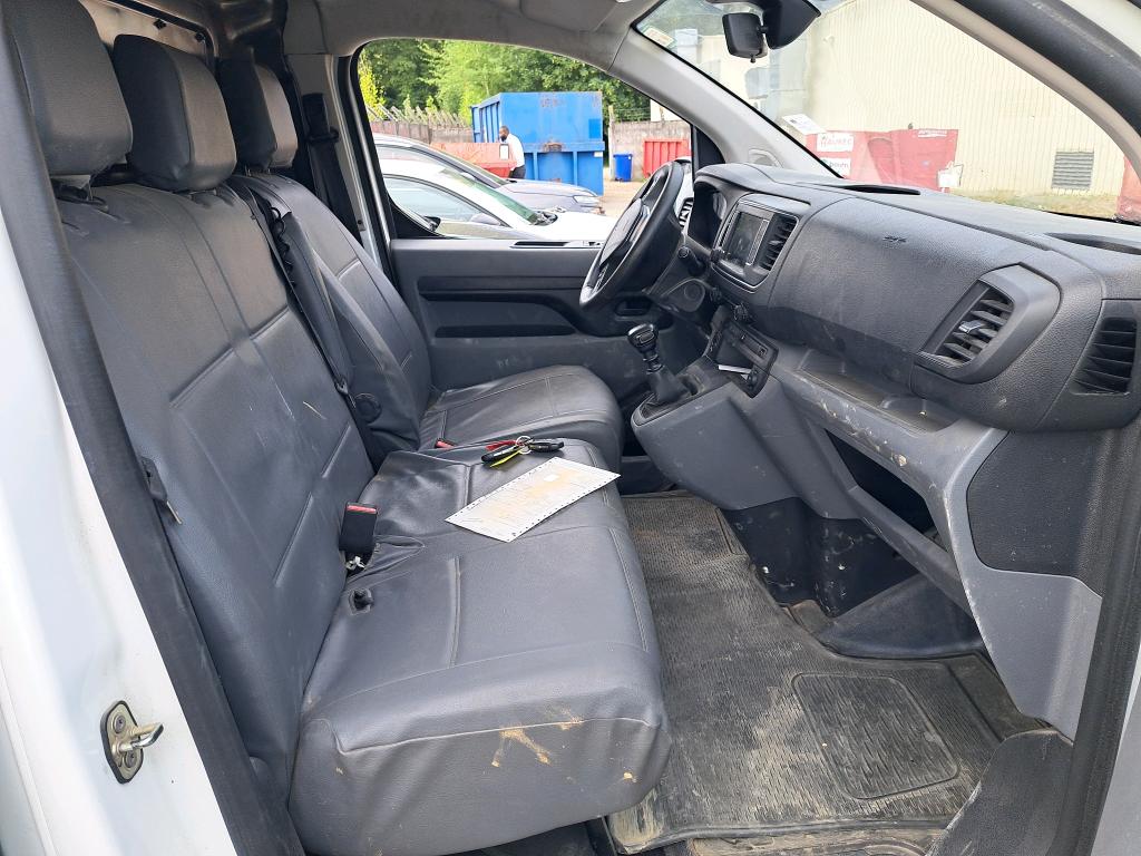 Peugeot EXPERT FGN TOLE STANDARD 2.0 BLUEHDI 120 S&S BVM6 ASPHALT 2021