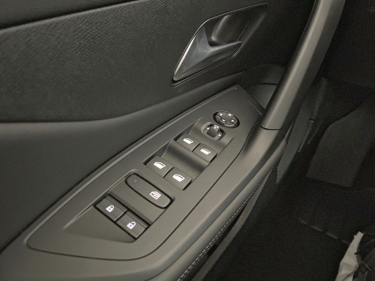 Peugeot 308 Hybrid 136 e-DCS6 Allure 2024