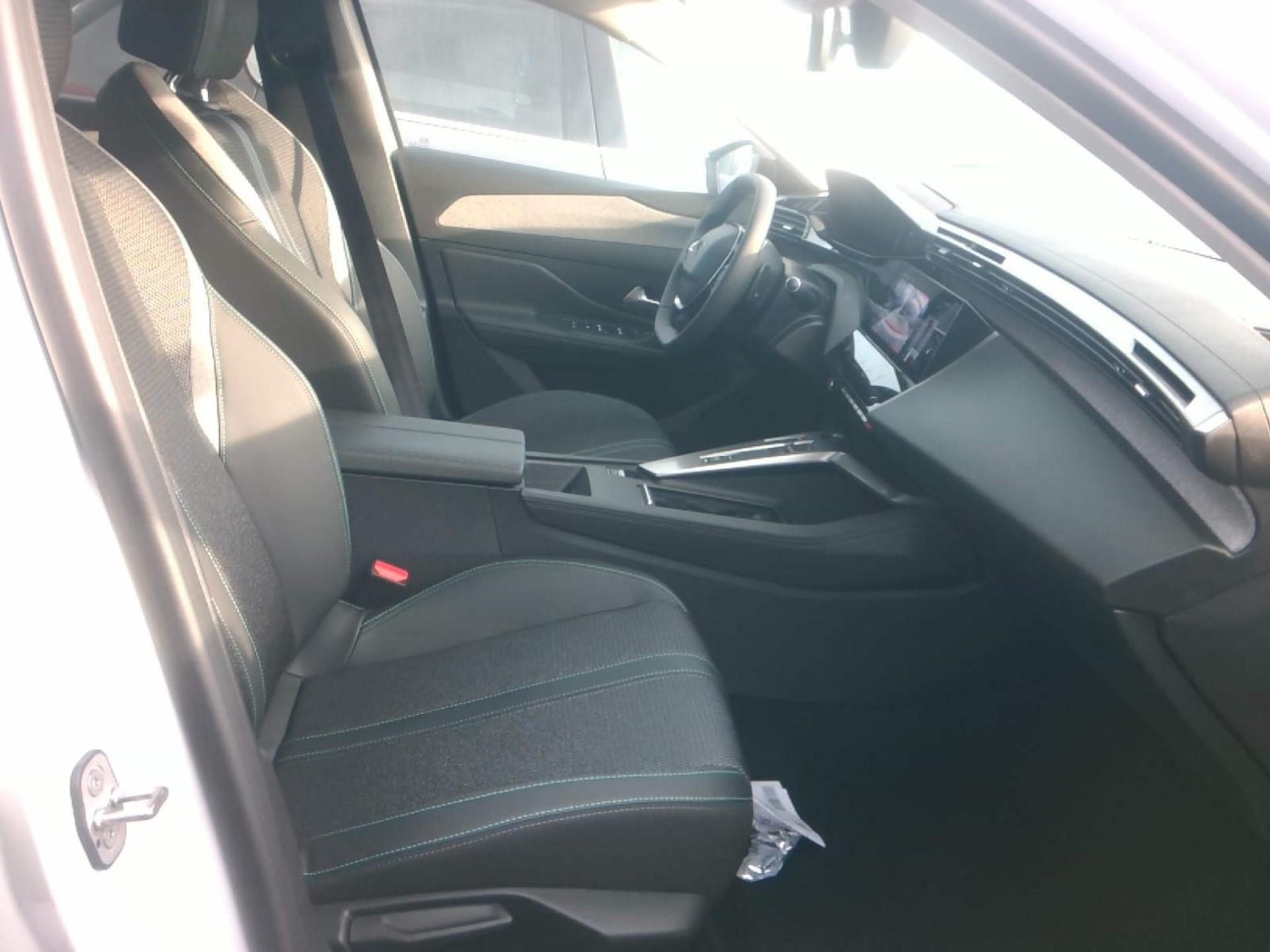 Peugeot 308 PHEV 180 e-EAT8 Allure Pack 2023