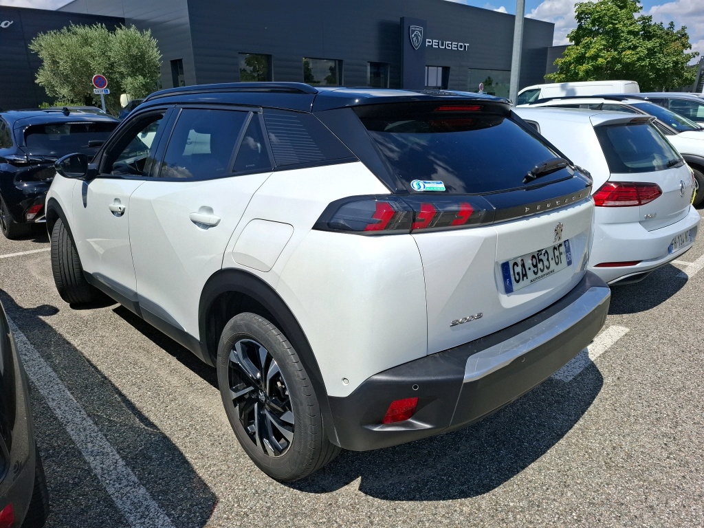 Peugeot 2008 BlueHDi 130 S&S EAT8 GT 2021