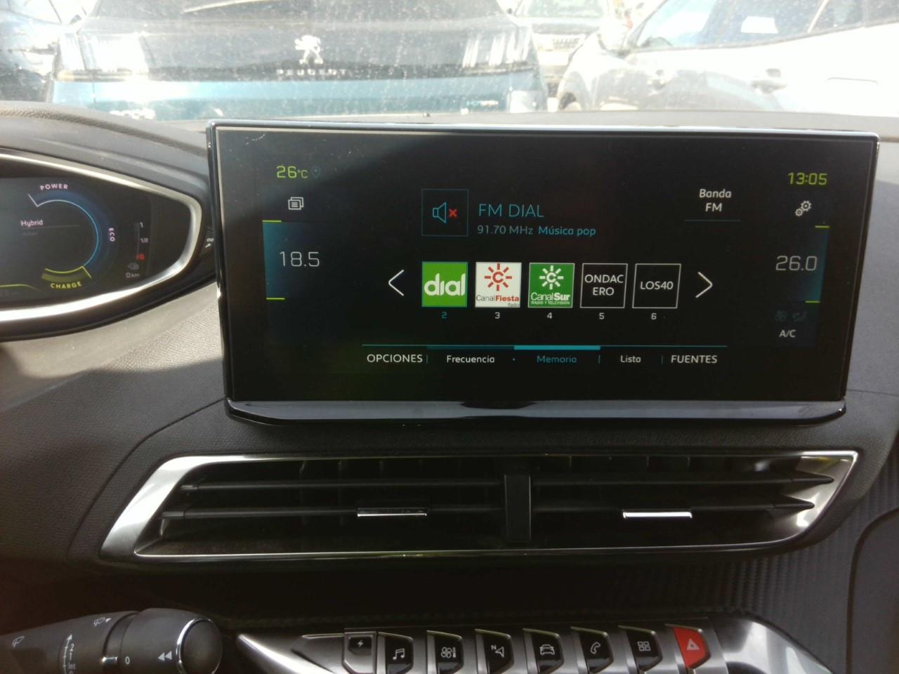 Foto Peugeot 3008 Plug-in Hybrid 10