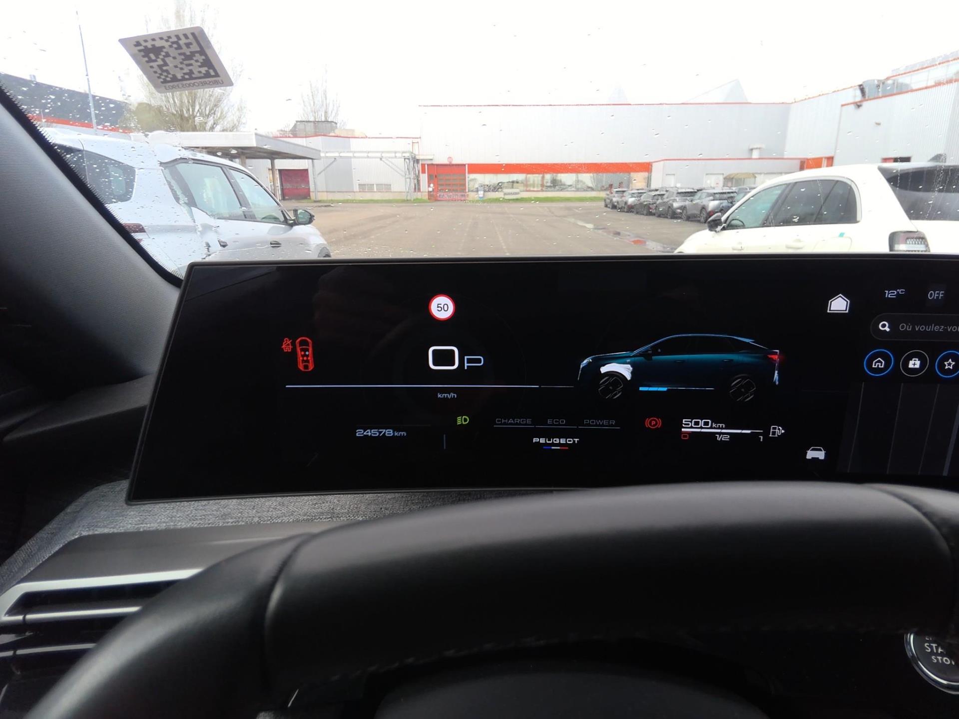 Peugeot 3008 Hybrid 136 e-DCS6 Allure 2025