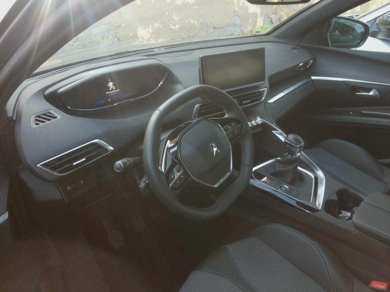 Foto Peugeot 5008 11