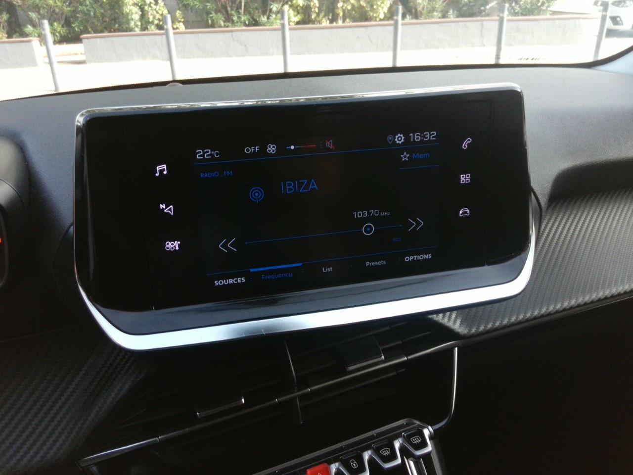Foto Peugeot 208 7