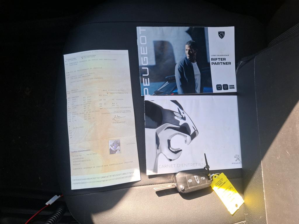 Peugeot PARTNER FOURGON STANDARD 650 KG BLUEHDI 100 S&S BVM6 PREMIUM 2022