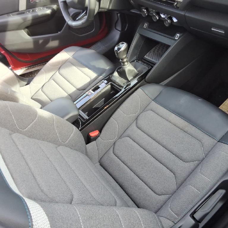 Foto Citroën C4 X 11