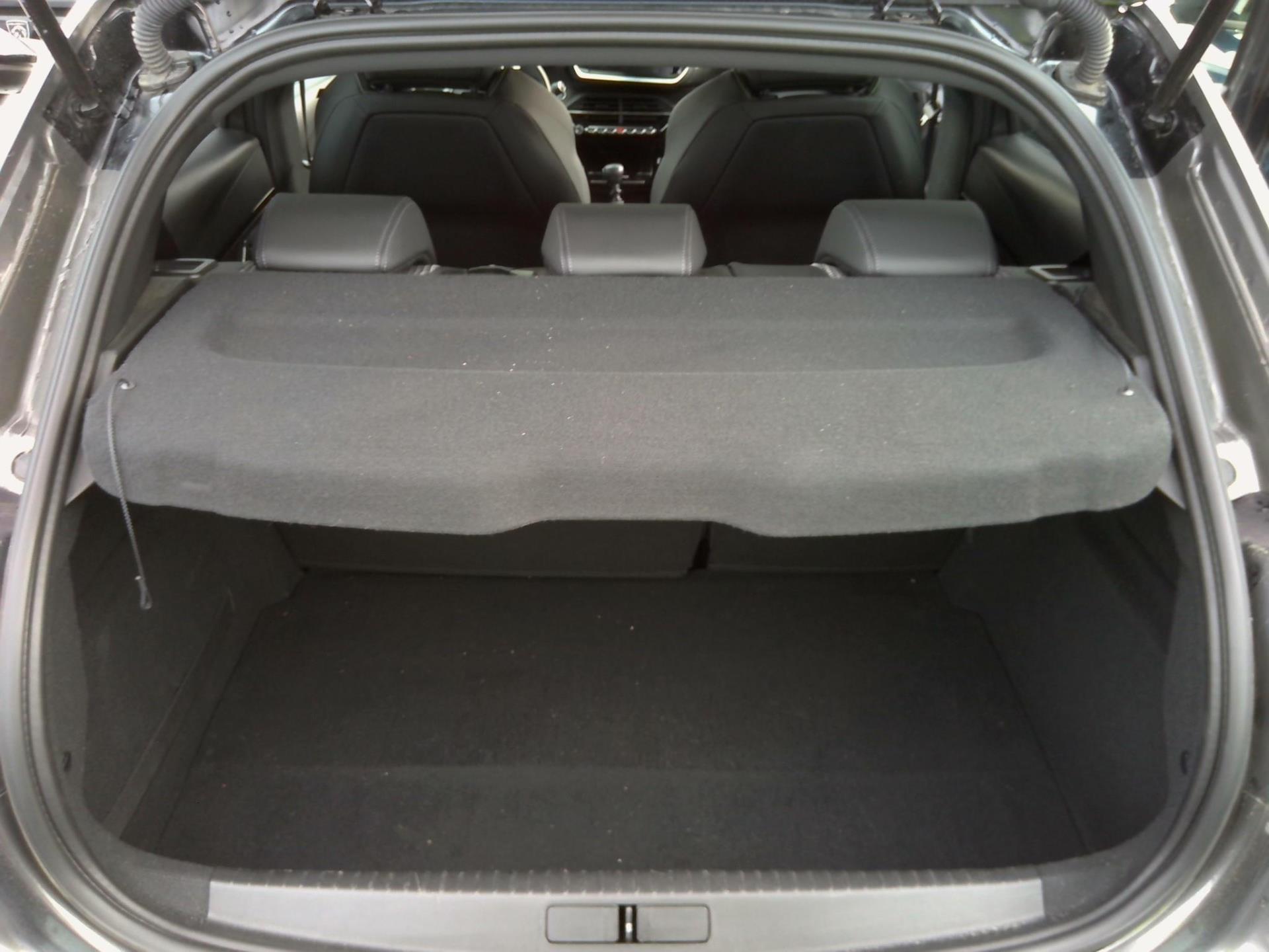 Peugeot 208 PureTech 100 S&S BVM6 GT 2023