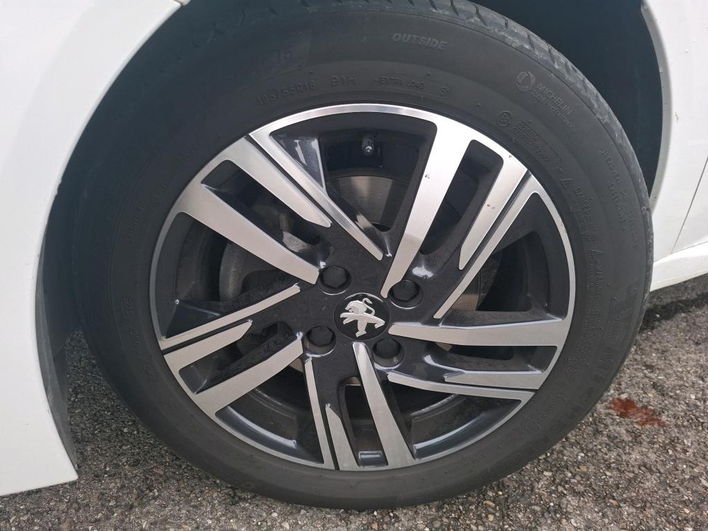 Peugeot 208 PureTech 100 S&S BVM6 Style 2023