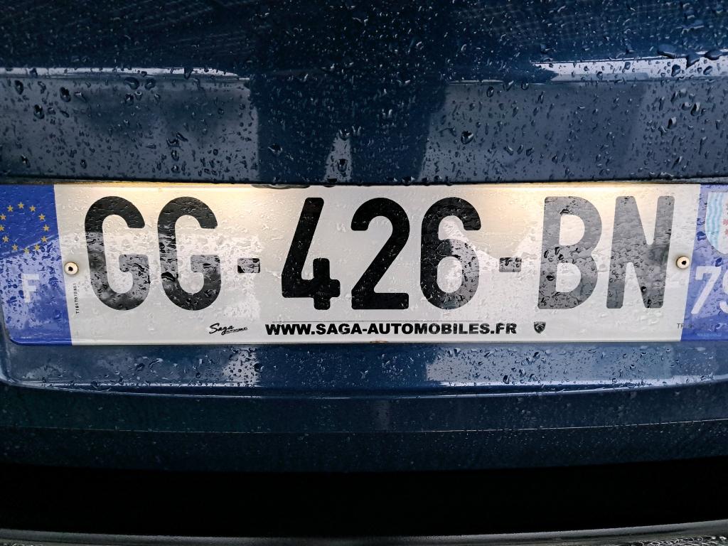 Peugeot 3008 Hybrid 225 e-EAT8 Roadtrip 2022