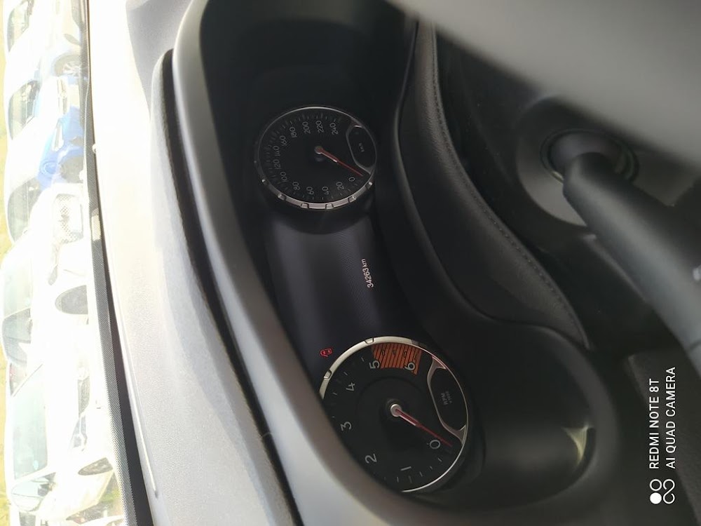 Foto Jeep Renegade 3
