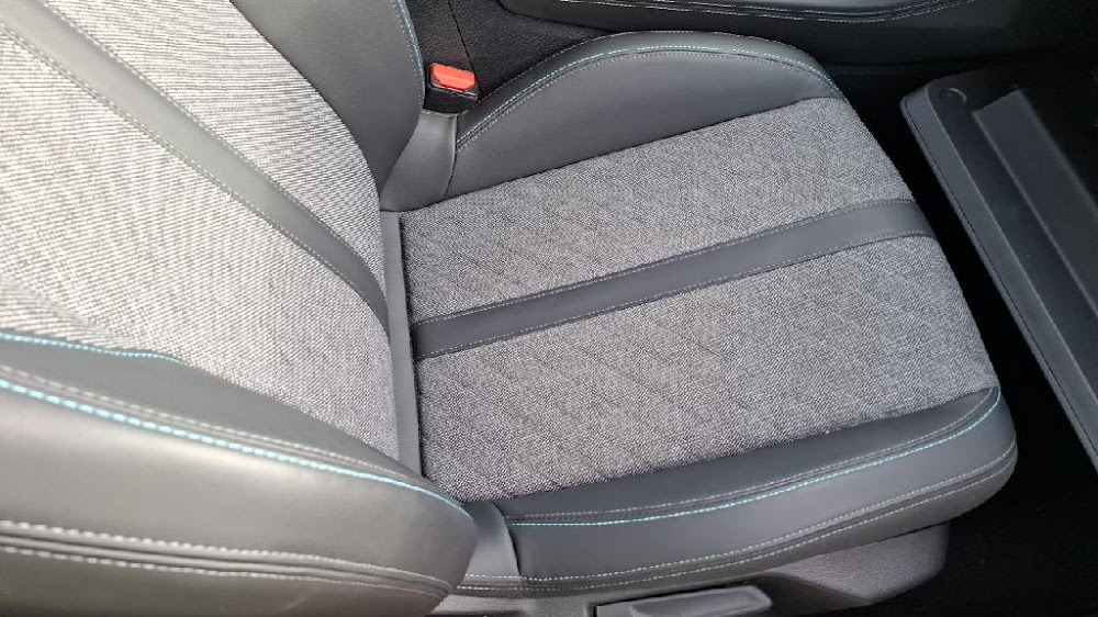 Foto Peugeot 408 15