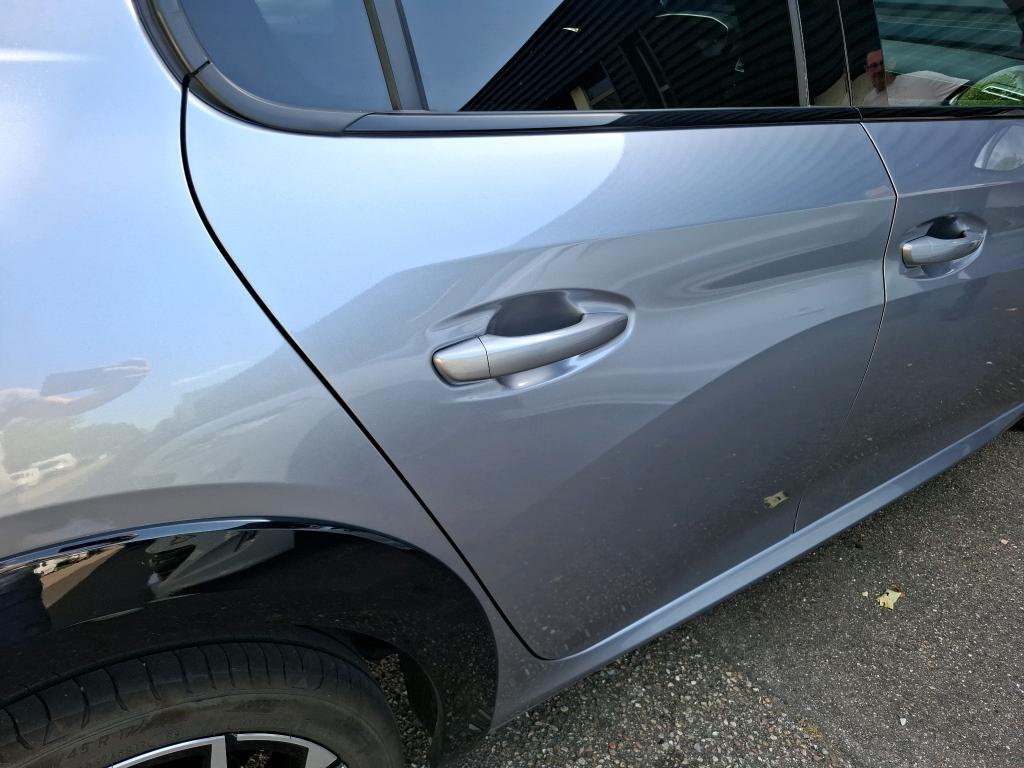 Peugeot 208 Hybrid 110 e-DCS6 GT 2025