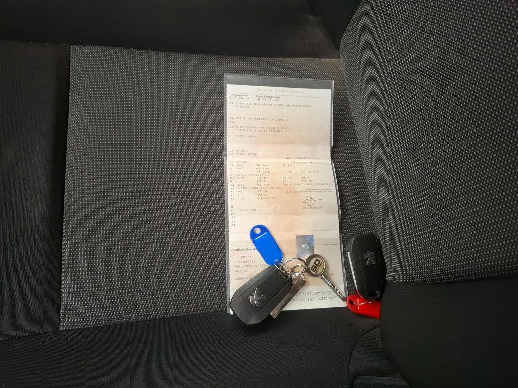 Peugeot EXPERT FGN TOLE STANDARD 1.5 BLUEHDI 120 S&S BVM6 PREMIUM 2022