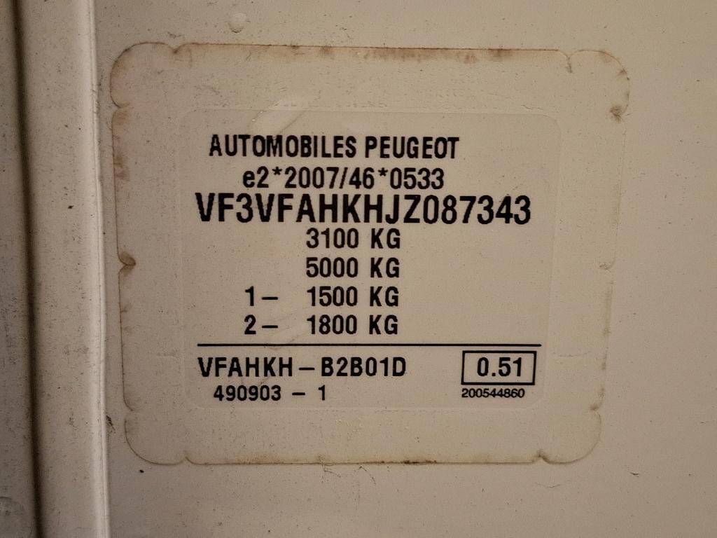 Peugeot EXPERT FGN TOLE STANDARD 2.0 BLUEHDI 120 S&S BVM6 PREMIUM 2018