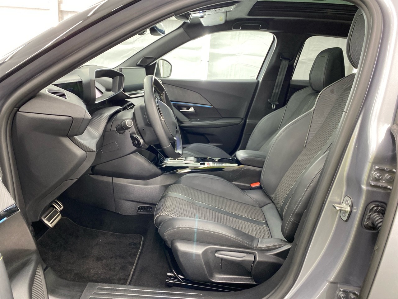 Peugeot 2008 Electrique 136 ch GT 2022