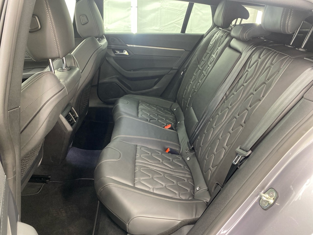 Peugeot 508 SW Hybrid 225 e-EAT8 Allure 2023