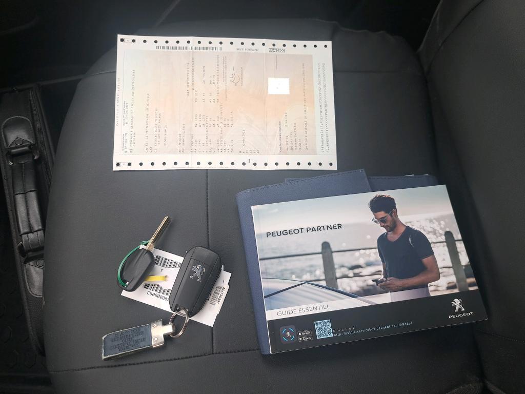 Peugeot PARTNER FOURGON STANDARD 650 KG BLUEHDI 100 S&S BVM5 PREMIUM 2021