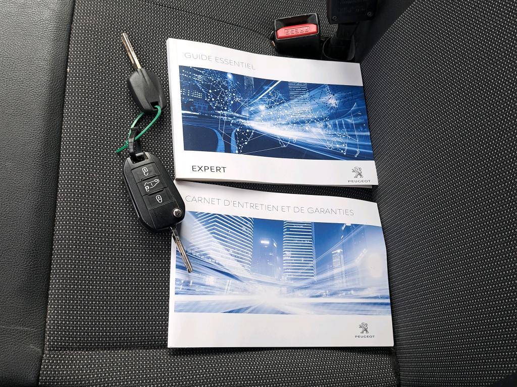 Peugeot EXPERT FGN TOLE STANDARD 2.0 BLUEHDI 120 S&S BVM6 PREMIUM 2018