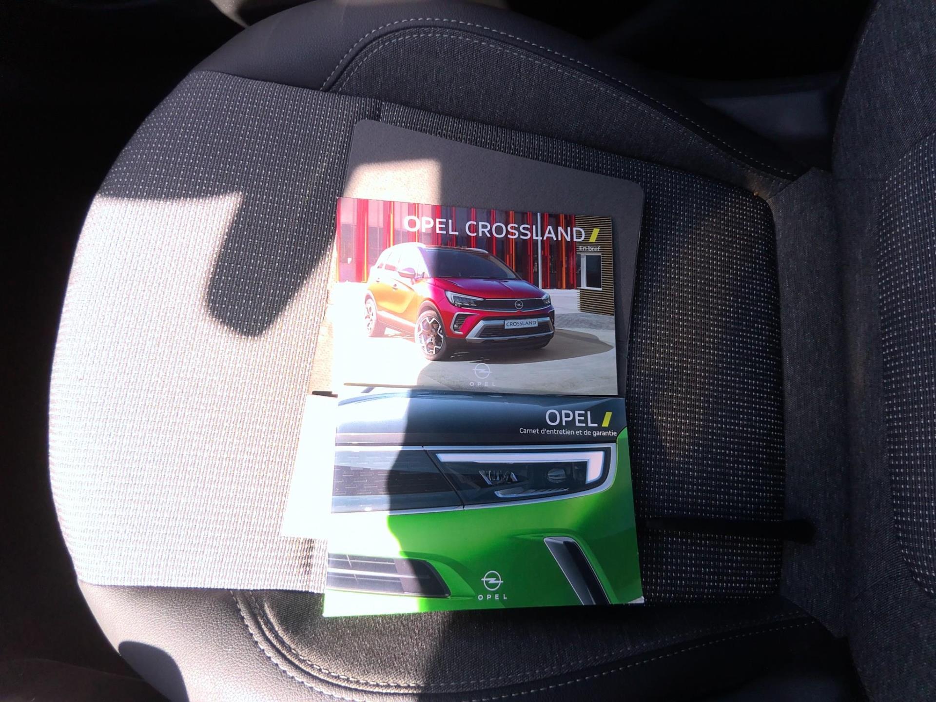 Opel Crossland 1.2 Turbo 110 ch BVM6 Elegance 2024