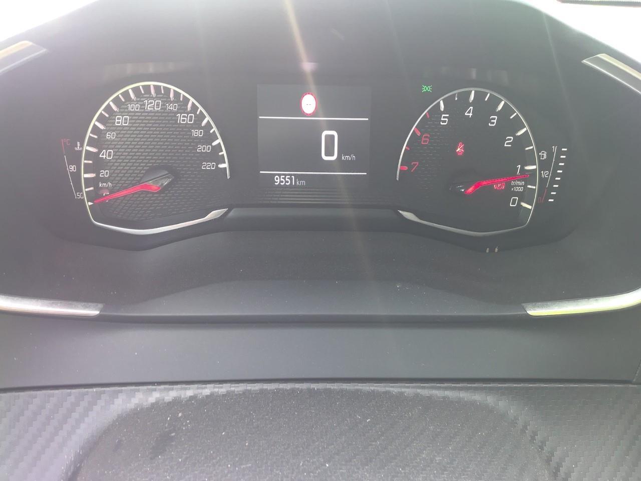 Foto Peugeot 208 7
