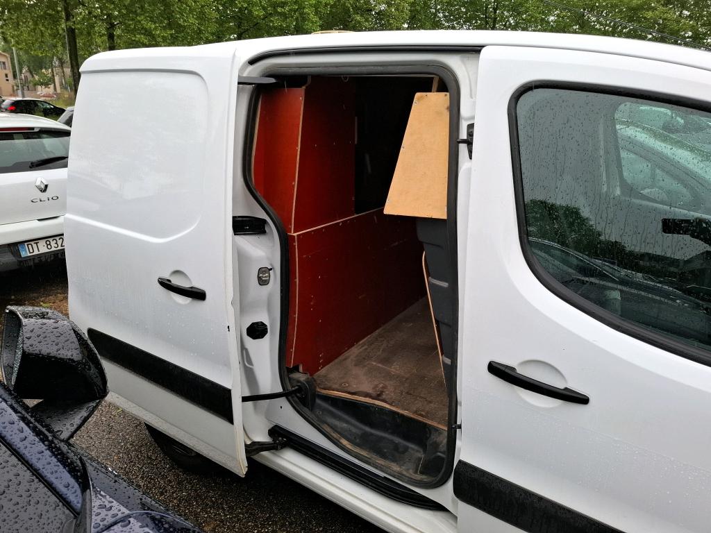 Peugeot PARTNER FOURGON STANDARD 1.6 BLUEHDI 100 BVM5 PREMIUM 2017