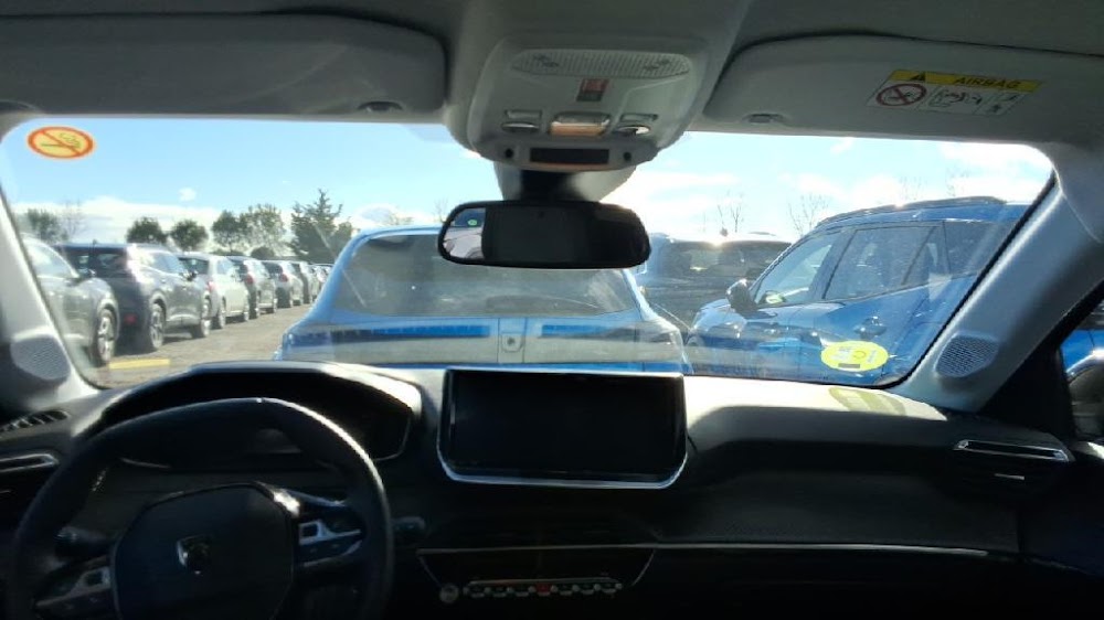 Foto Peugeot 208 11